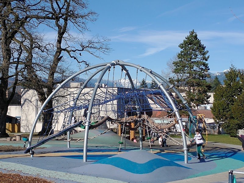 beaconsfield-park-playground