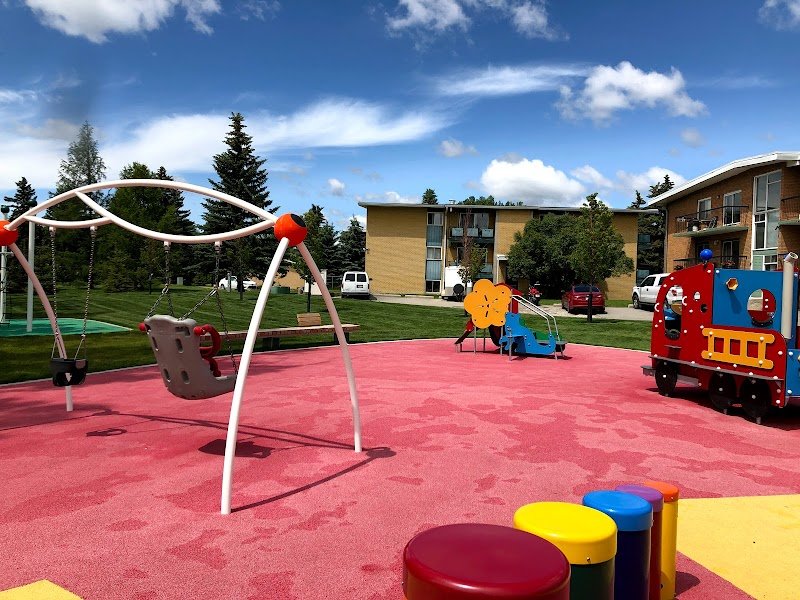 blakiston-dr-playground