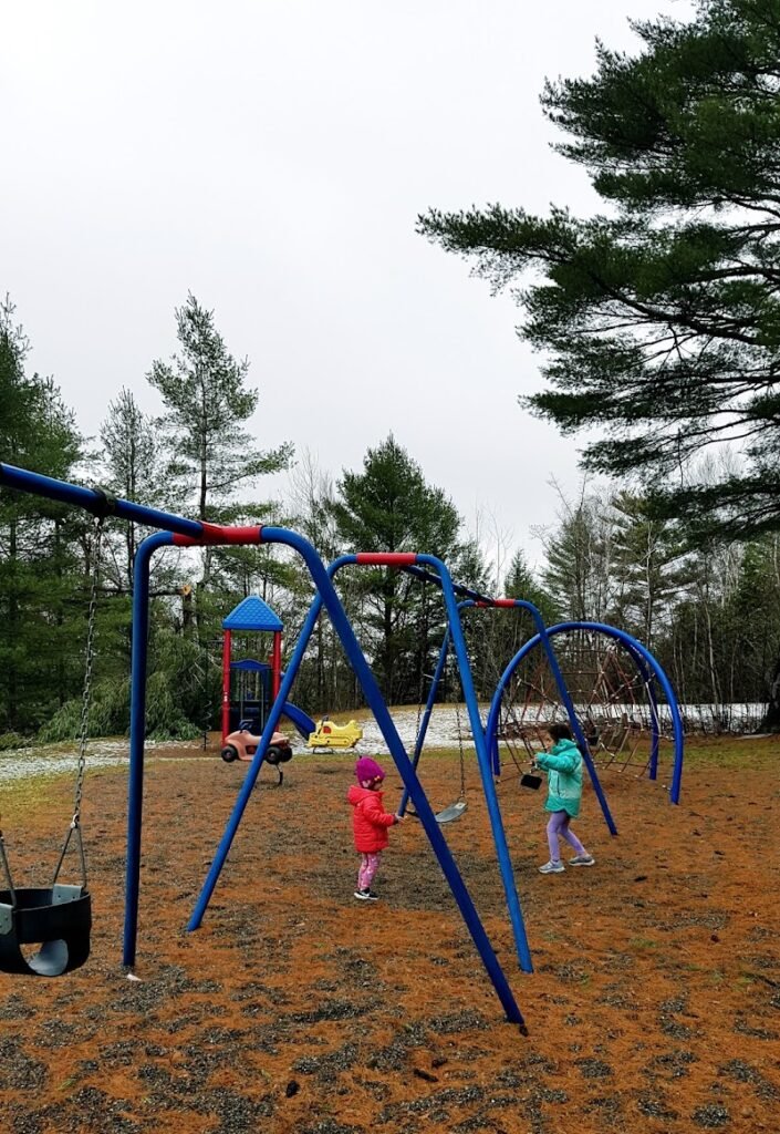 dewitt-acres-playpark
