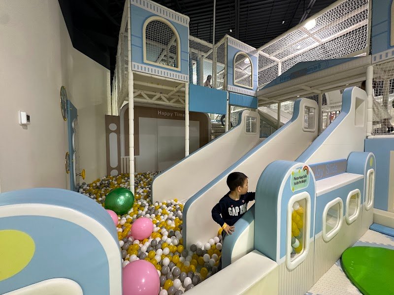happy-planet-kids-indoor-playground-party