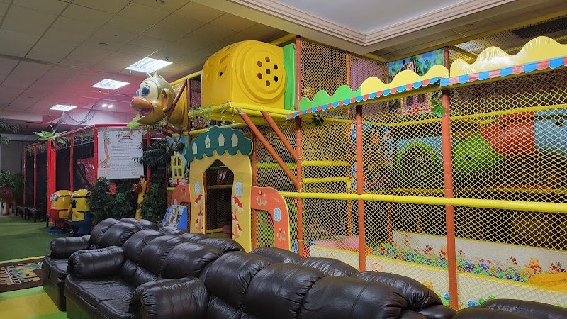 jungle-hut-entertainment