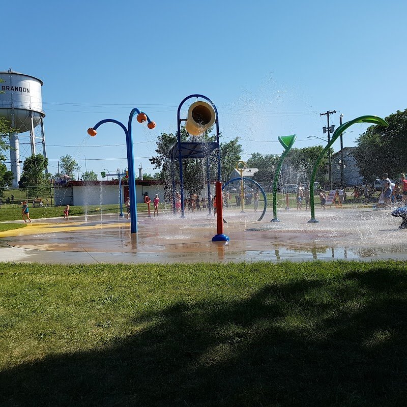 kinsmen-centennial-pool
