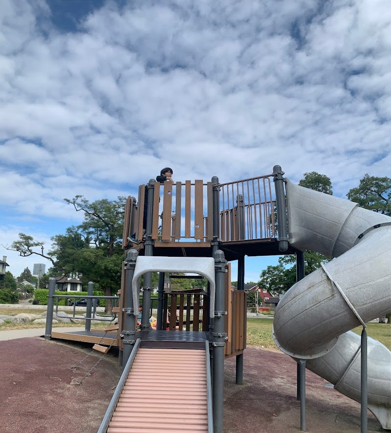 kitsilano-beach-playground