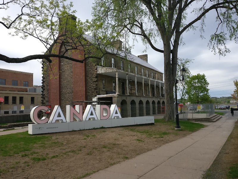 officers-square-provincial-heritage-place