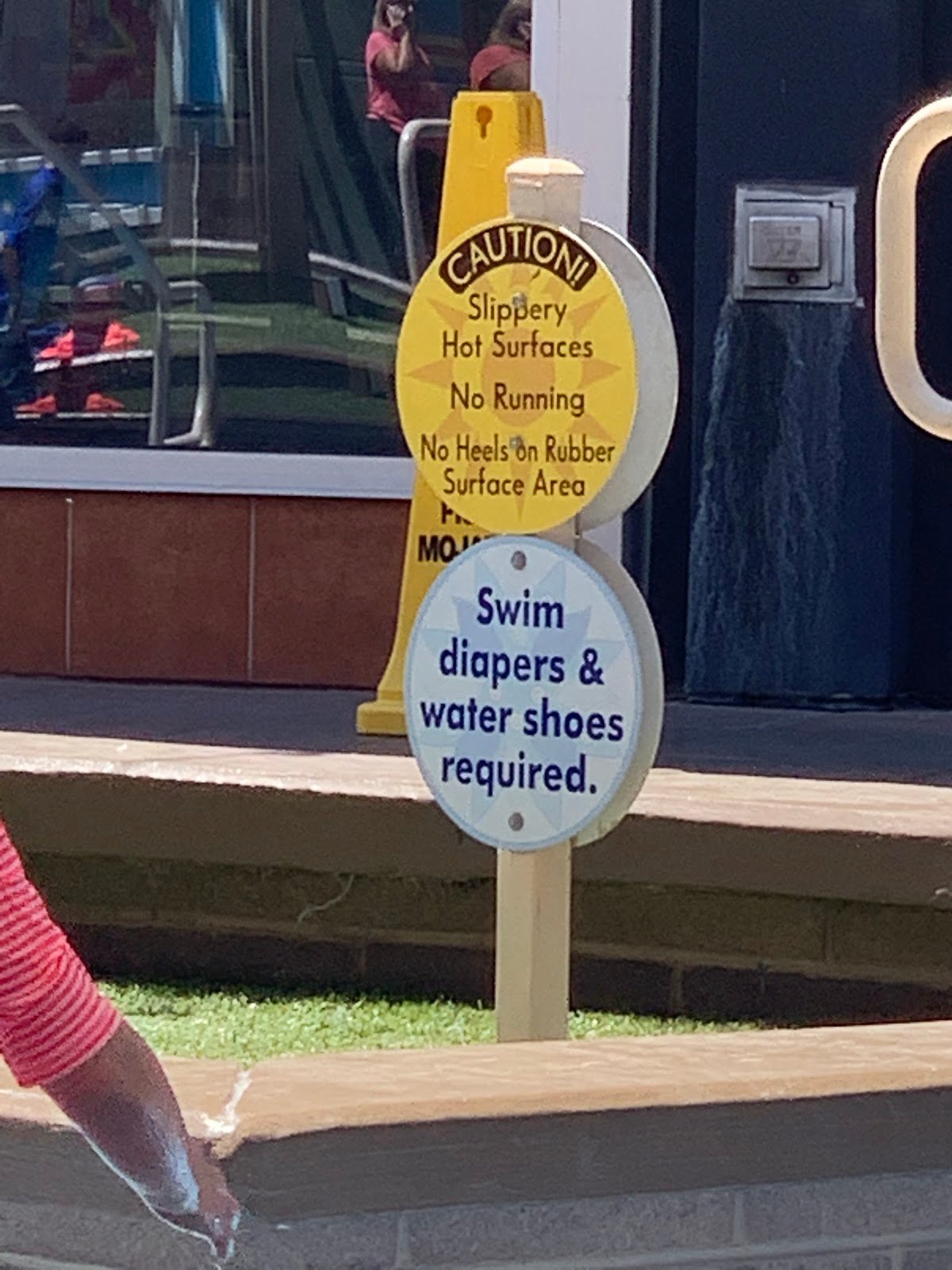 childrens-play-area-4