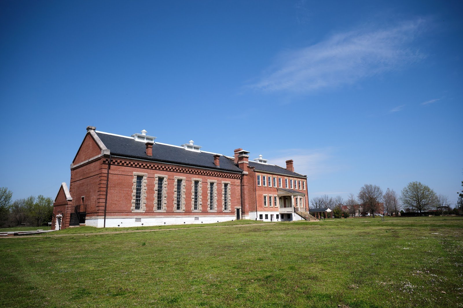 fort-smith-national-historic-site-1
