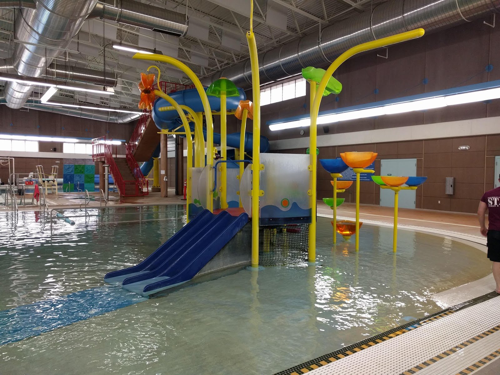 gateway-aquatic-center-1