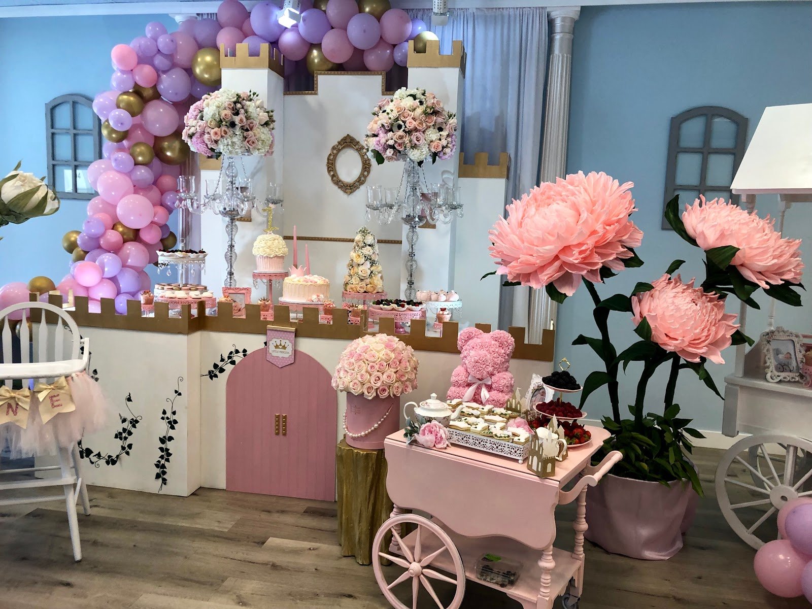 little-kingdom-playroom-3