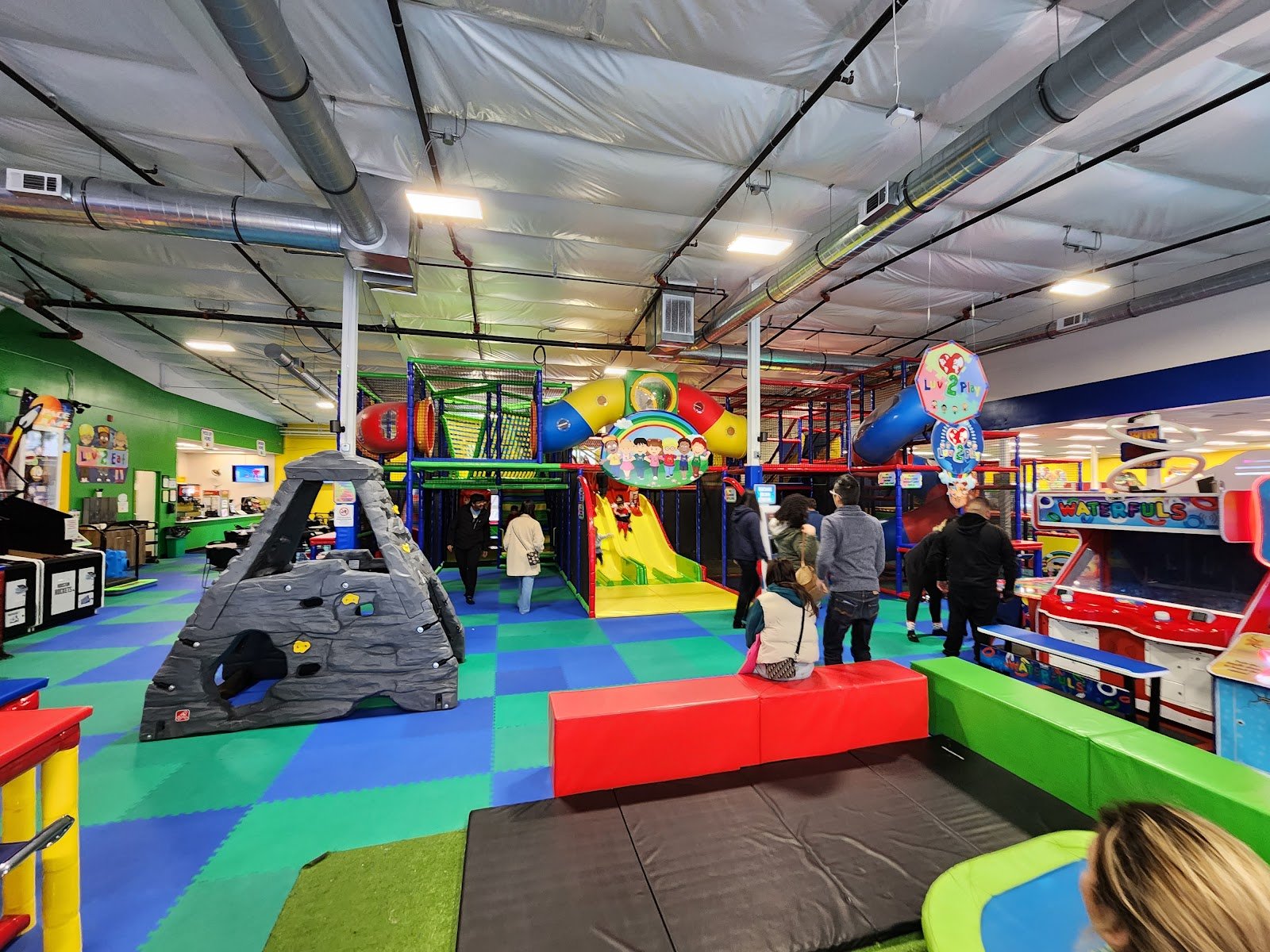 luv-2-play-dublin-best-kids-indoor-playground-and-party-place-3