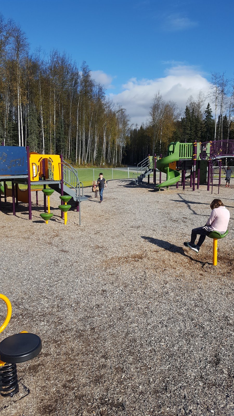 meadow-lakes-playground-and-sports-complex-3