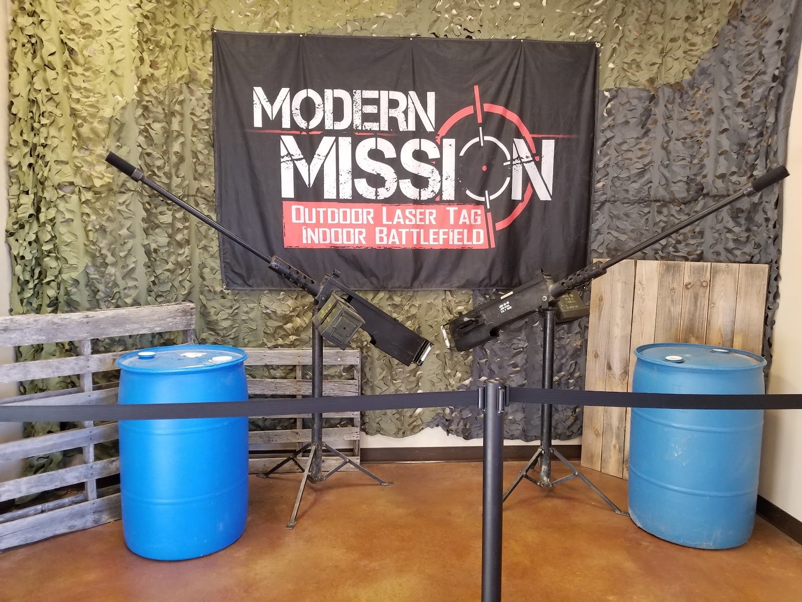 modern-mission-outdoor-laser-tag-airsoft-axe-throwing-indoor-laser-tag-1