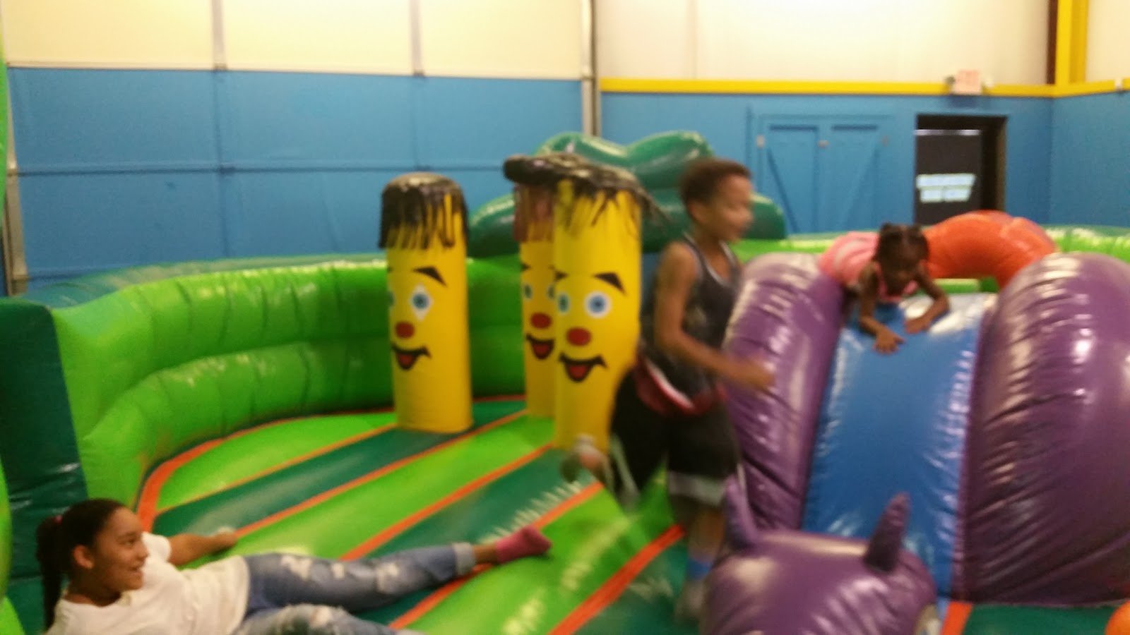 party-zone-by-r-r-amusements-4