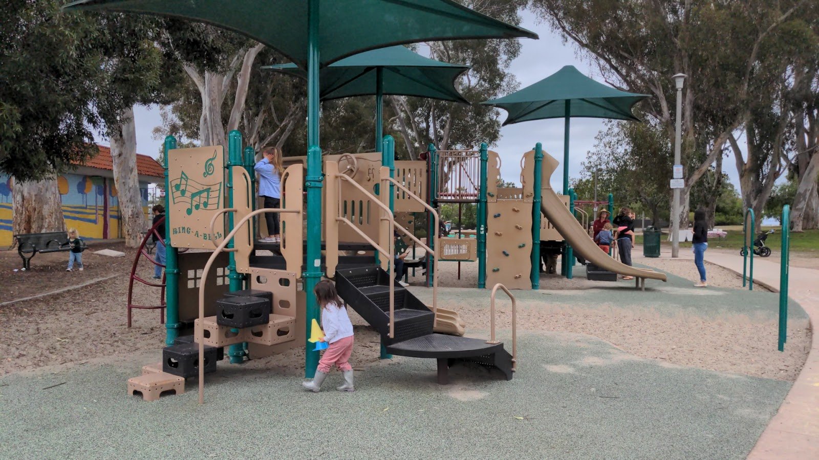 pioneer-park-playground-1