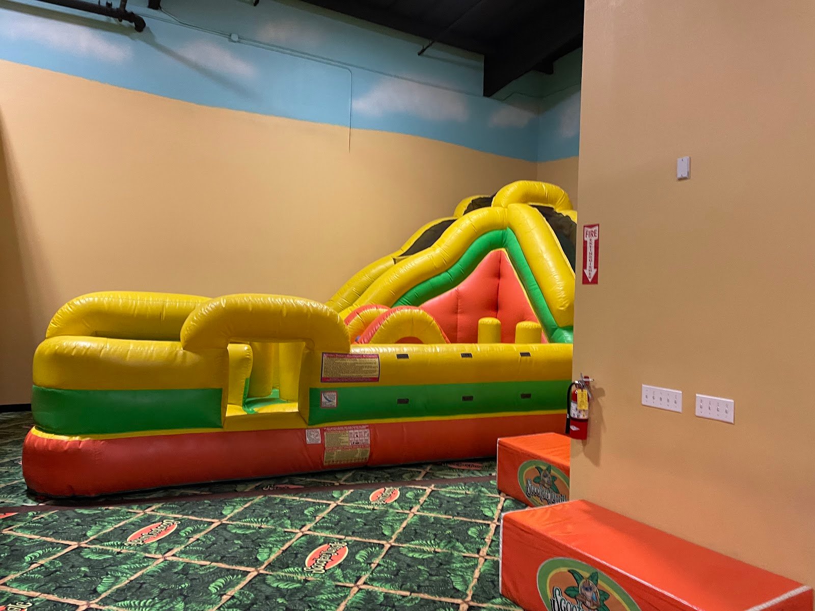 scooters-jungle-of-el-segundo-1