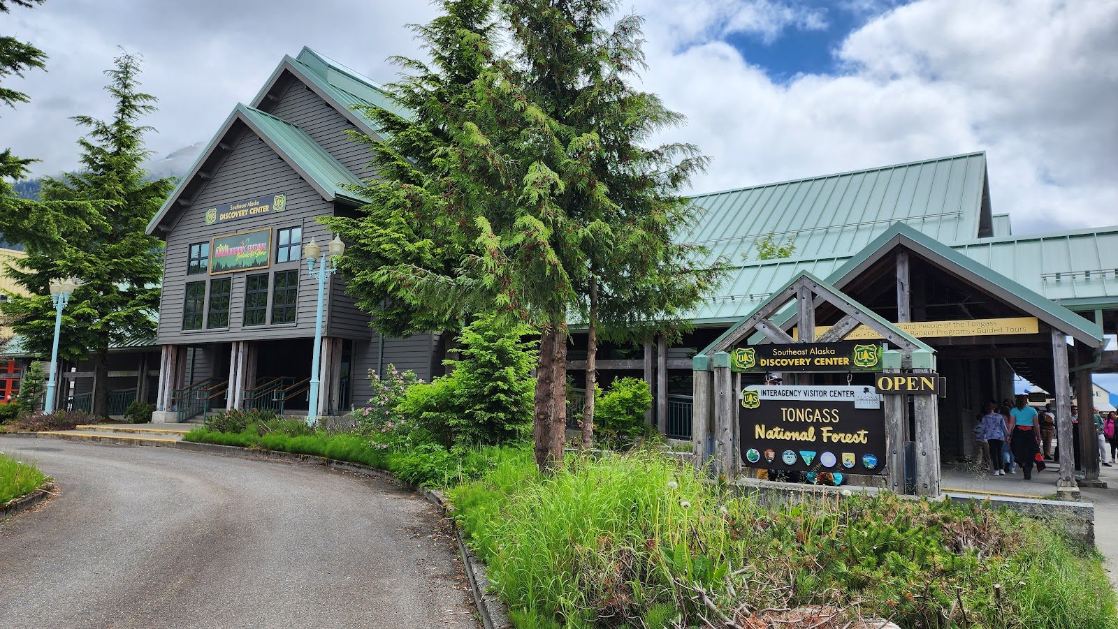 southeast-alaska-discovery-center-3