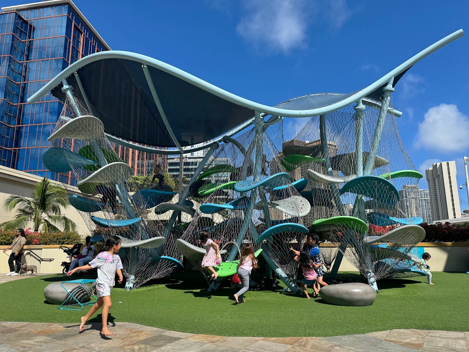 ala-moana-playground-climber-1