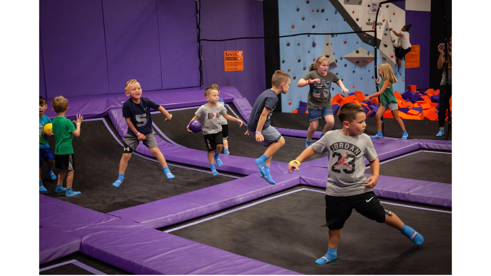 altitude-trampoline-park-delmar-1