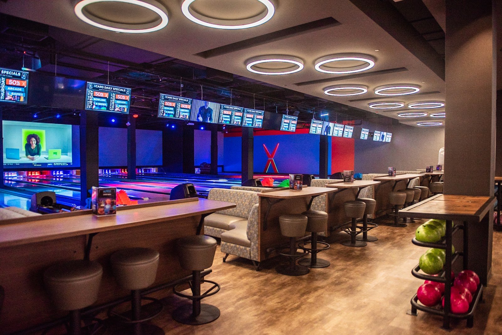 apex-entertainment-albany-1