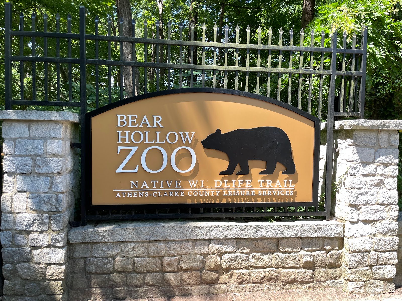 bear-hollow-zoo-3
