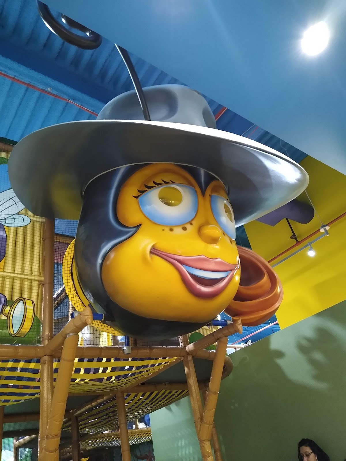 billy-beez-bay-plaza-mall-3