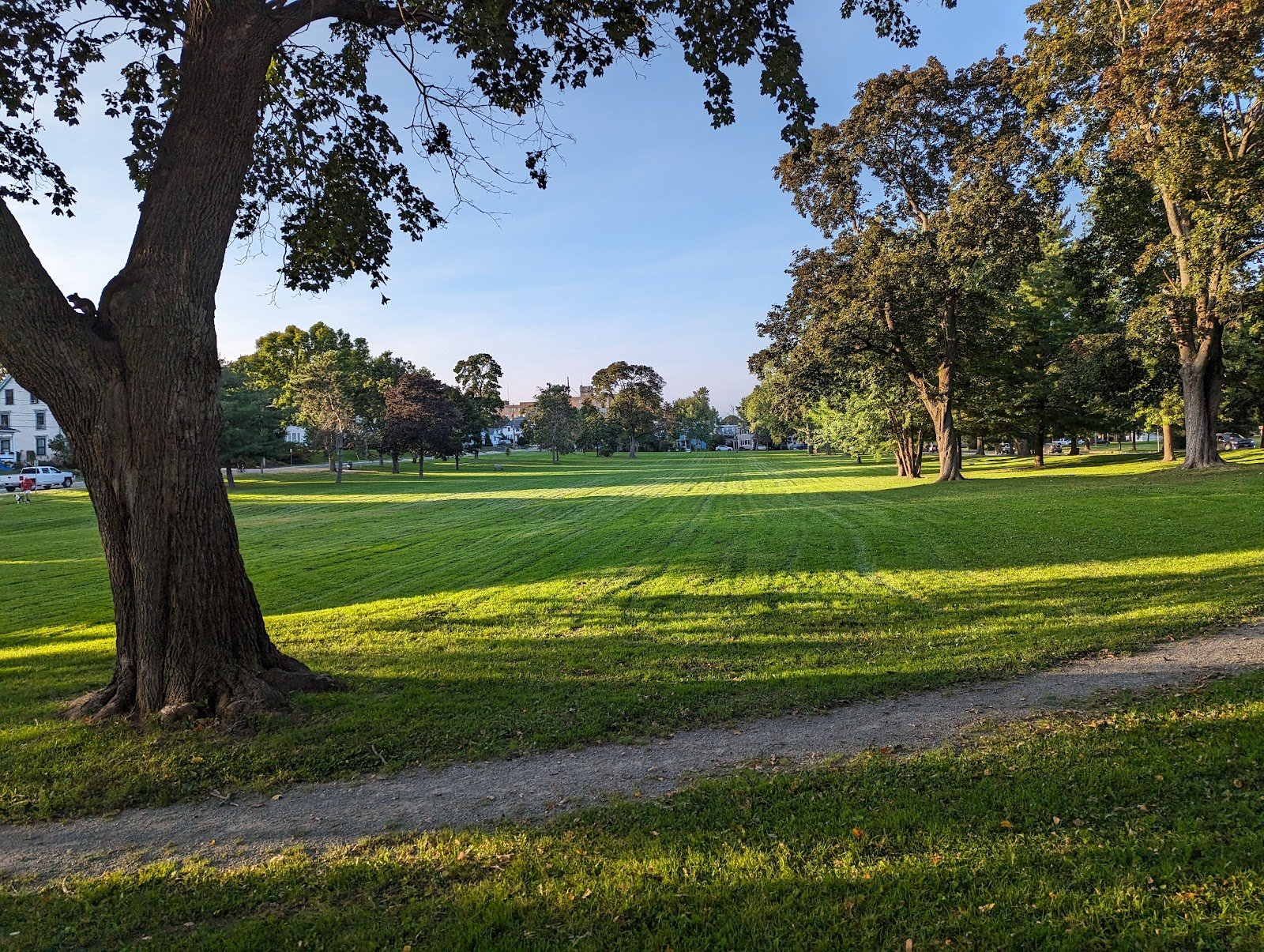 broadway-park-2