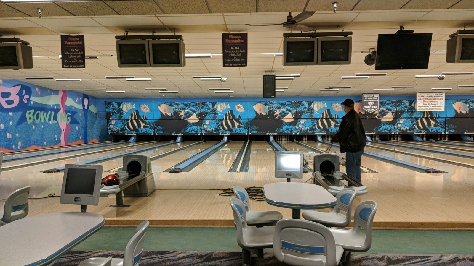 bs-bowling-center-2