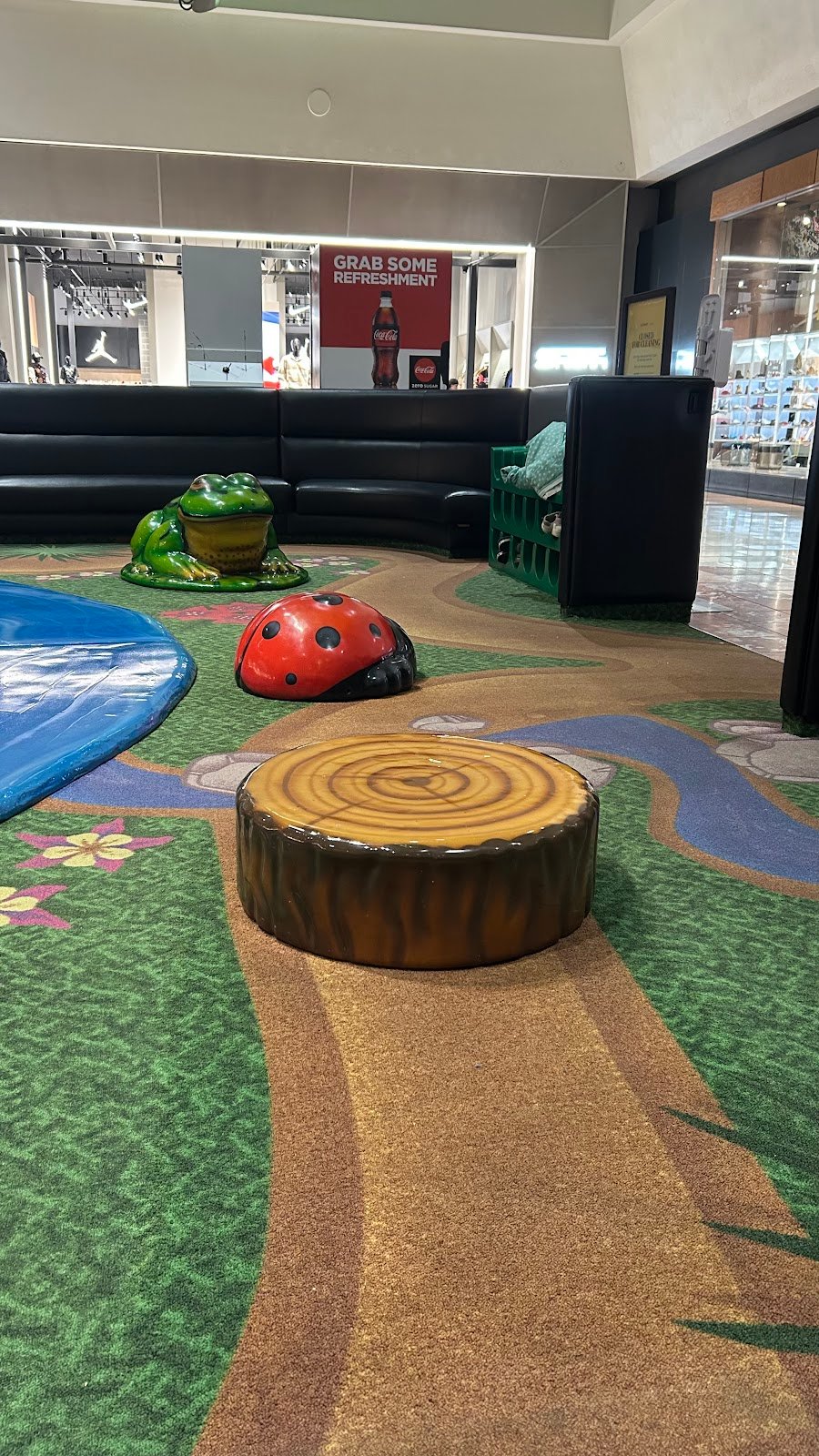 buckys-backyard-childrens-play-area-in-washington-square-2