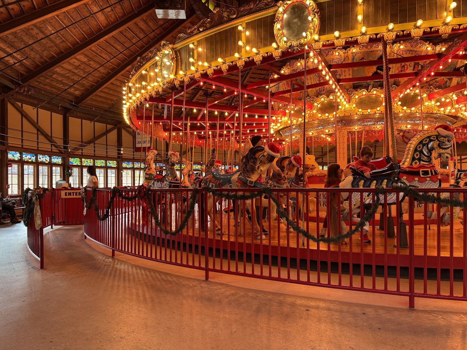 bushnell-park-carousel-1