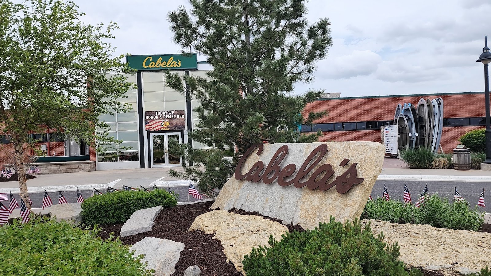 cabelas-1