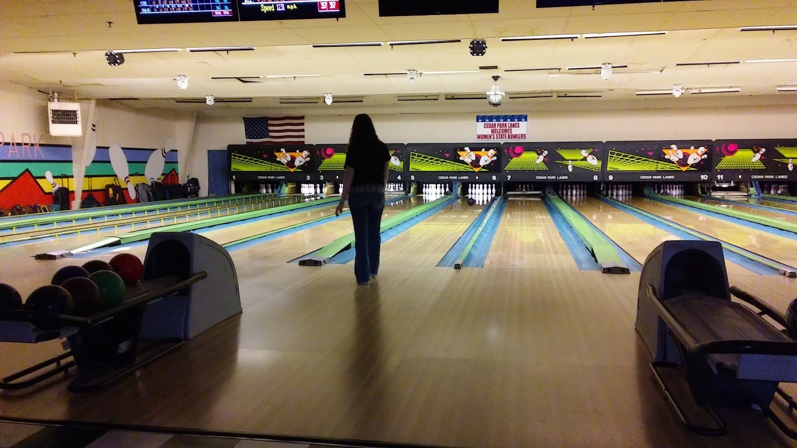 cedar-park-bowling-lanes-1
