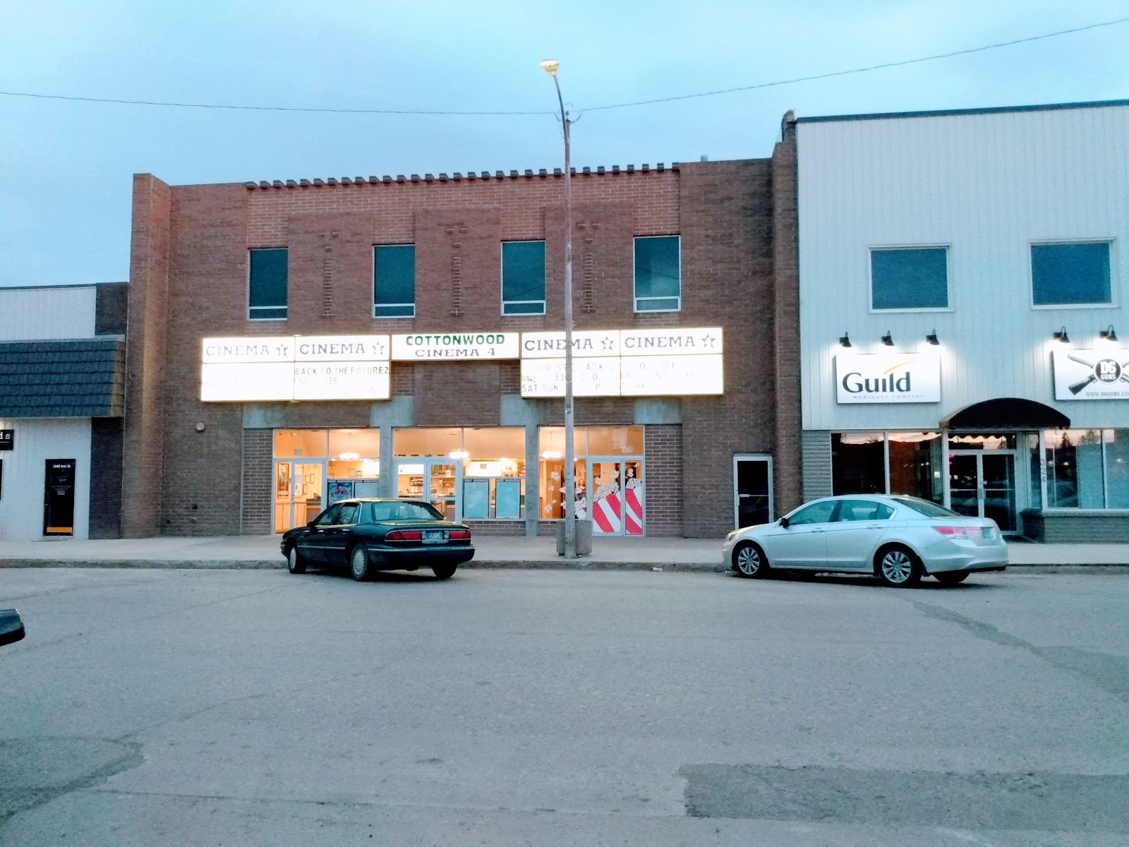 cottonwood-cinemas-2