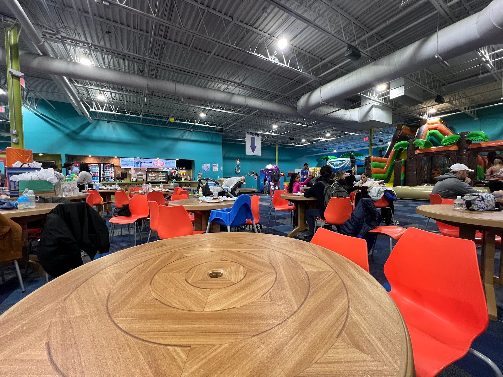 cowabungas-indoor-kids-play-party-center-north-reading-3