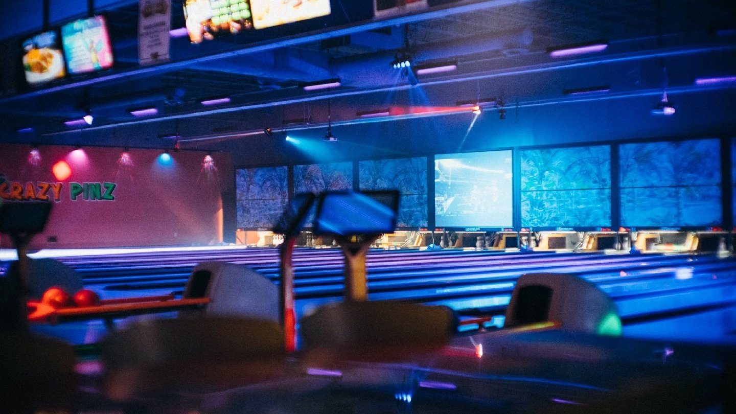 crazy-pinz-entertainment-center-1