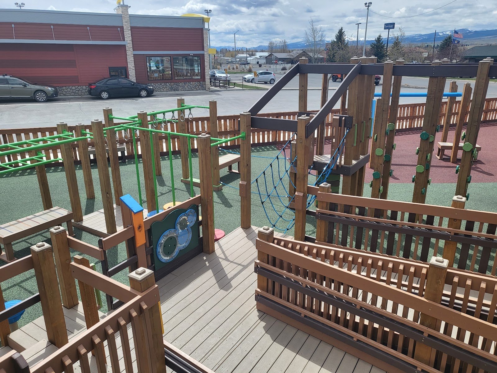 deer-lodge-community-playground-4