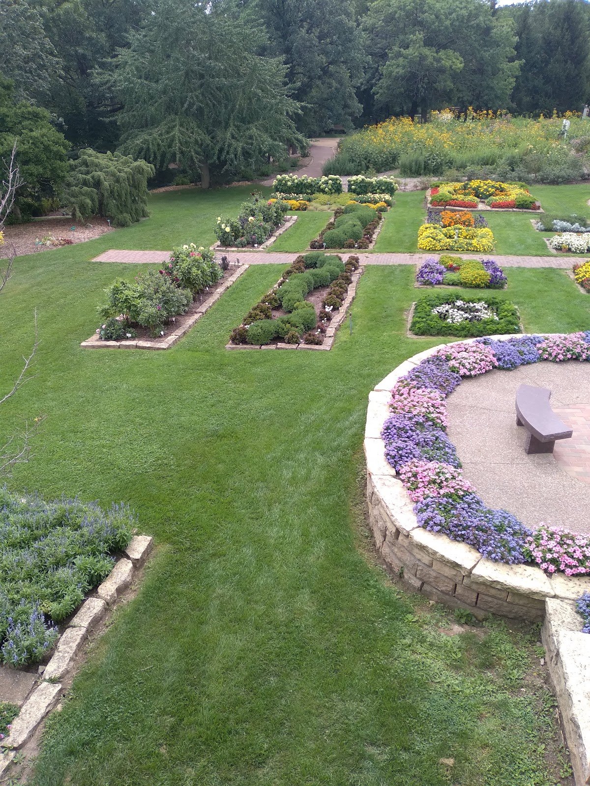 dubuque-arboretum-botanical-gardens-4