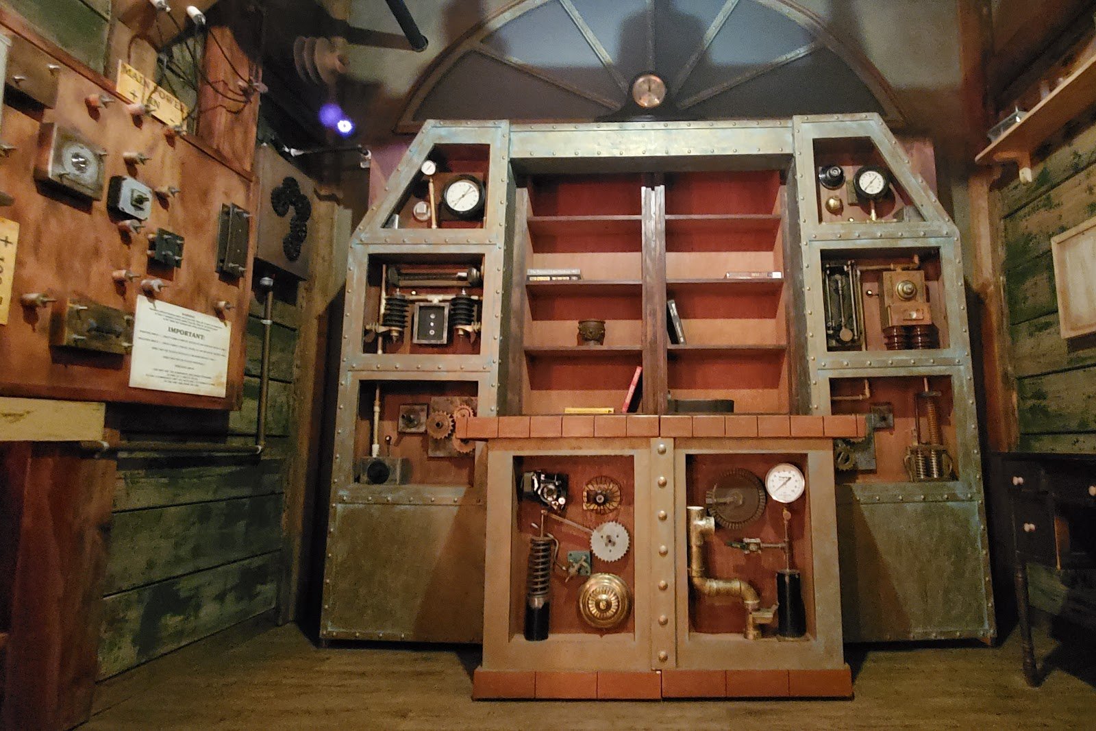 edge-of-escape-rooms-3