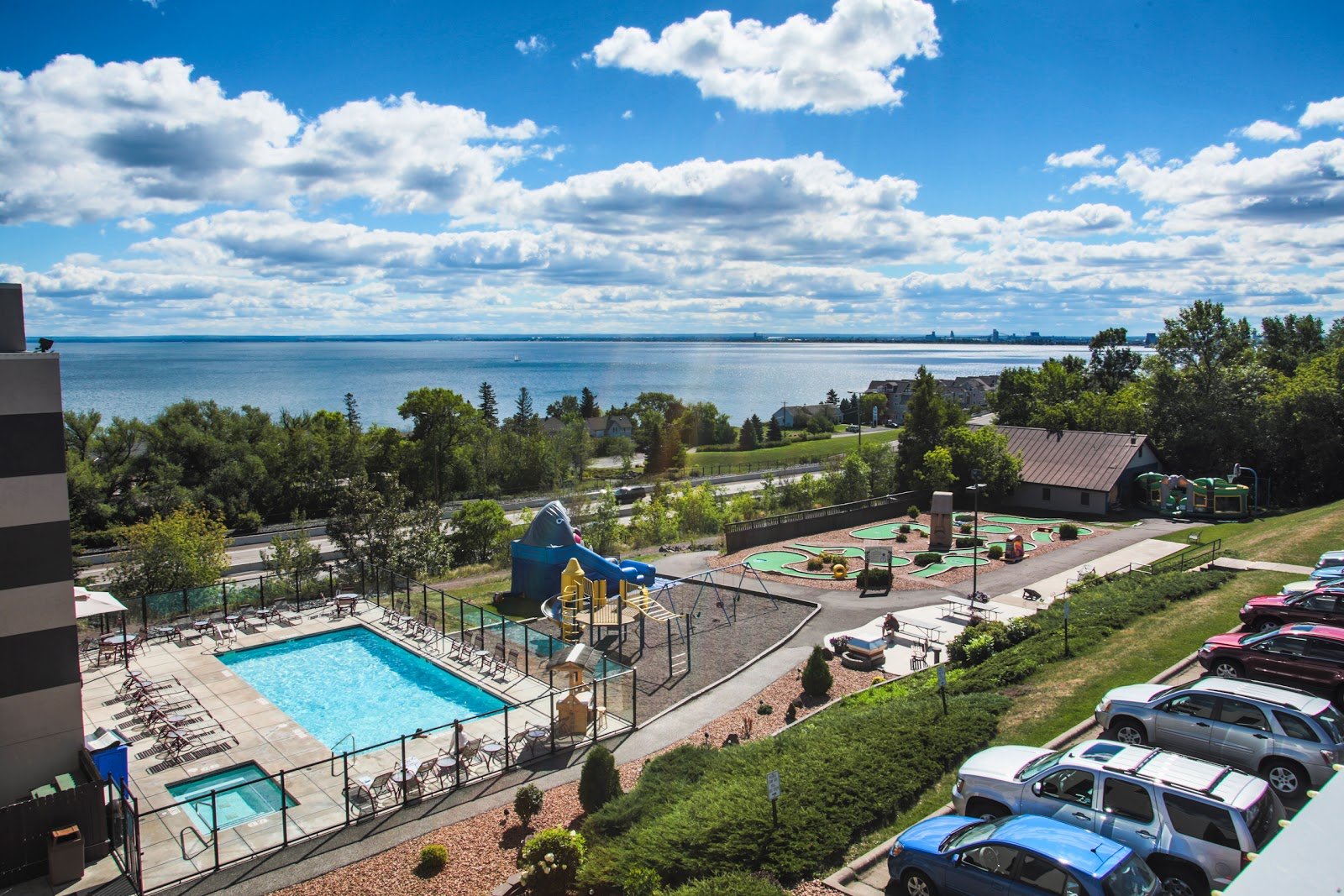 edgewater-hotel-and-waterpark-1