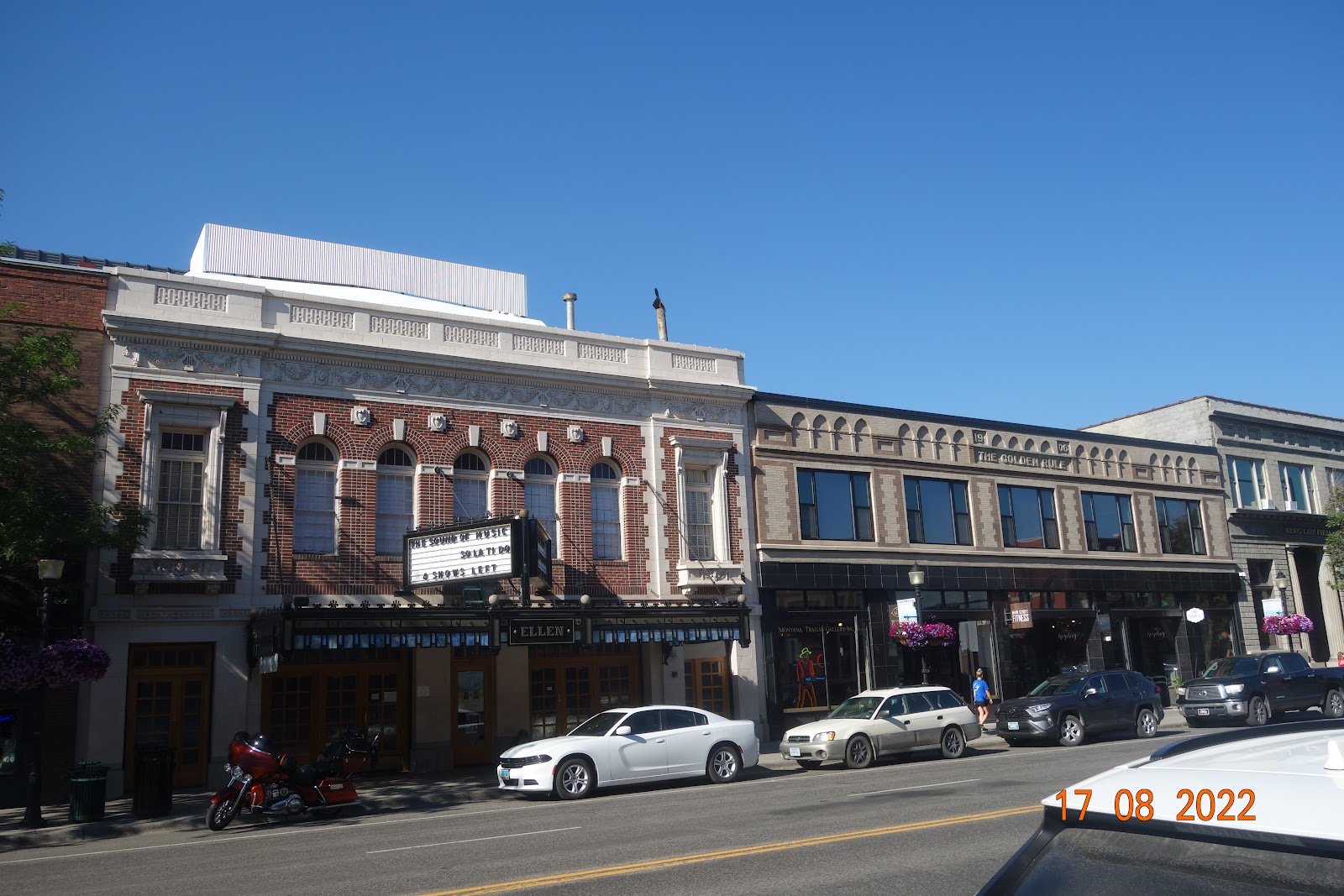 ellen-theatre-2