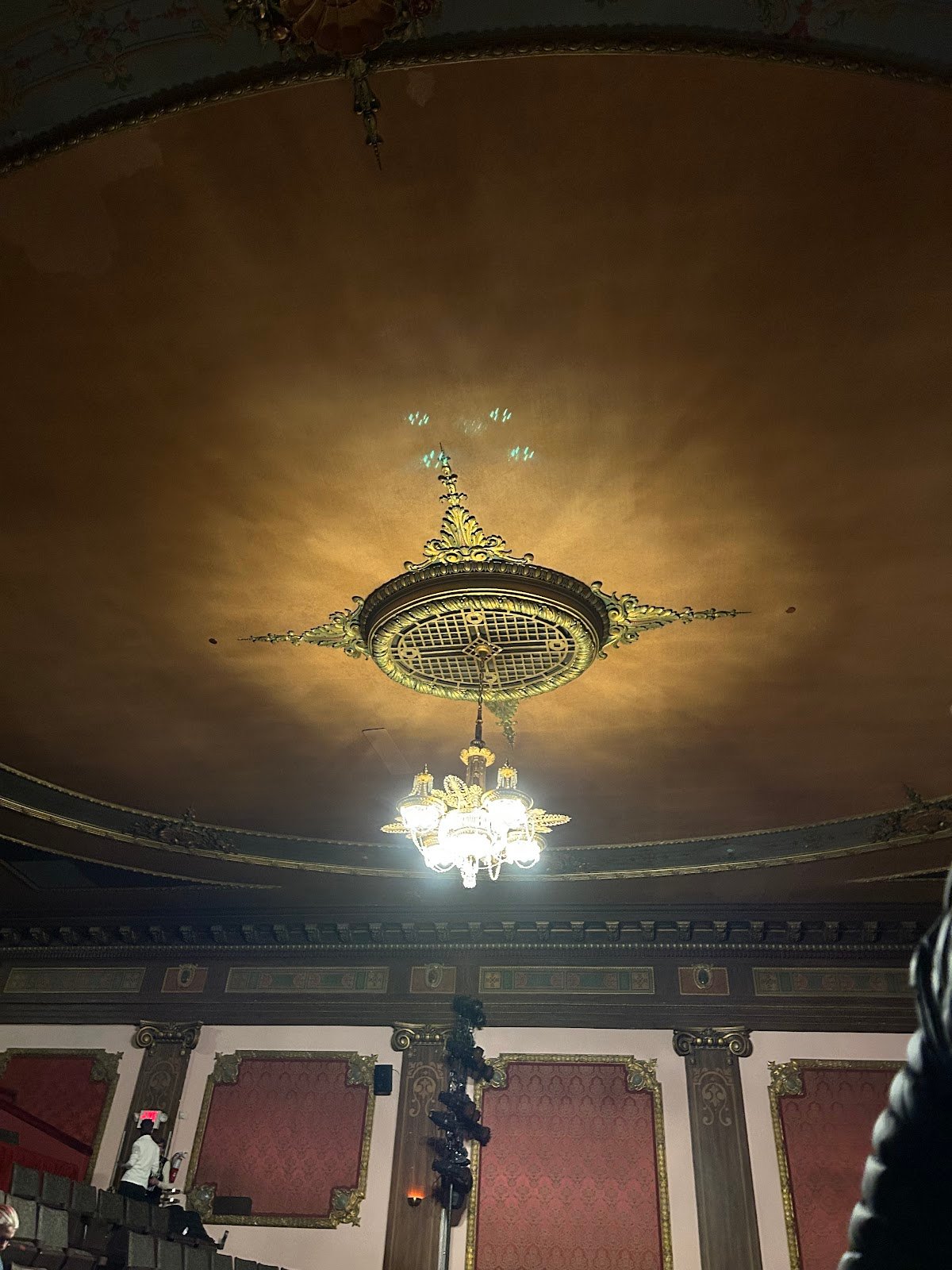 ellen-theatre-4