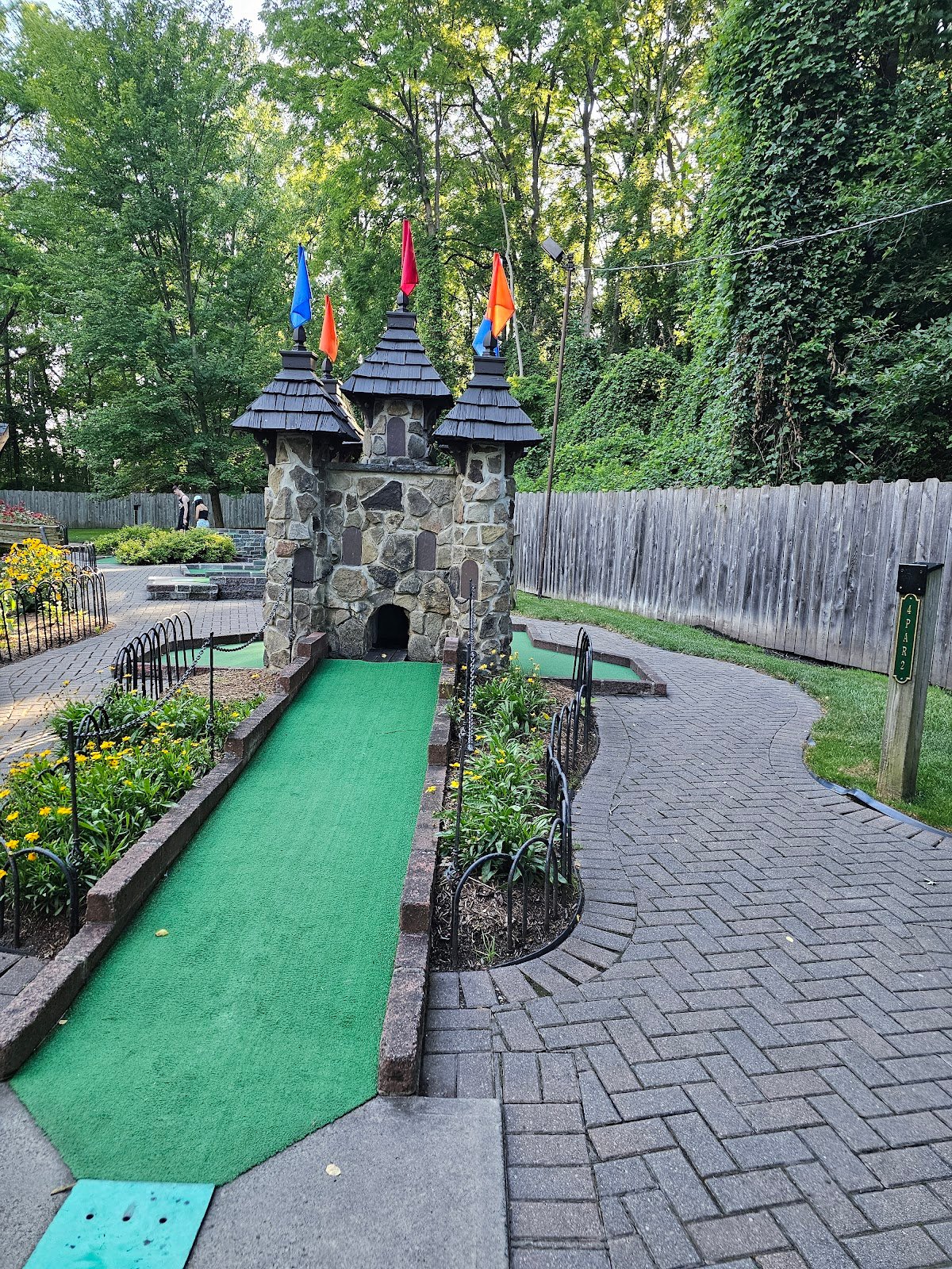 fairmount-glen-miniature-golf-2