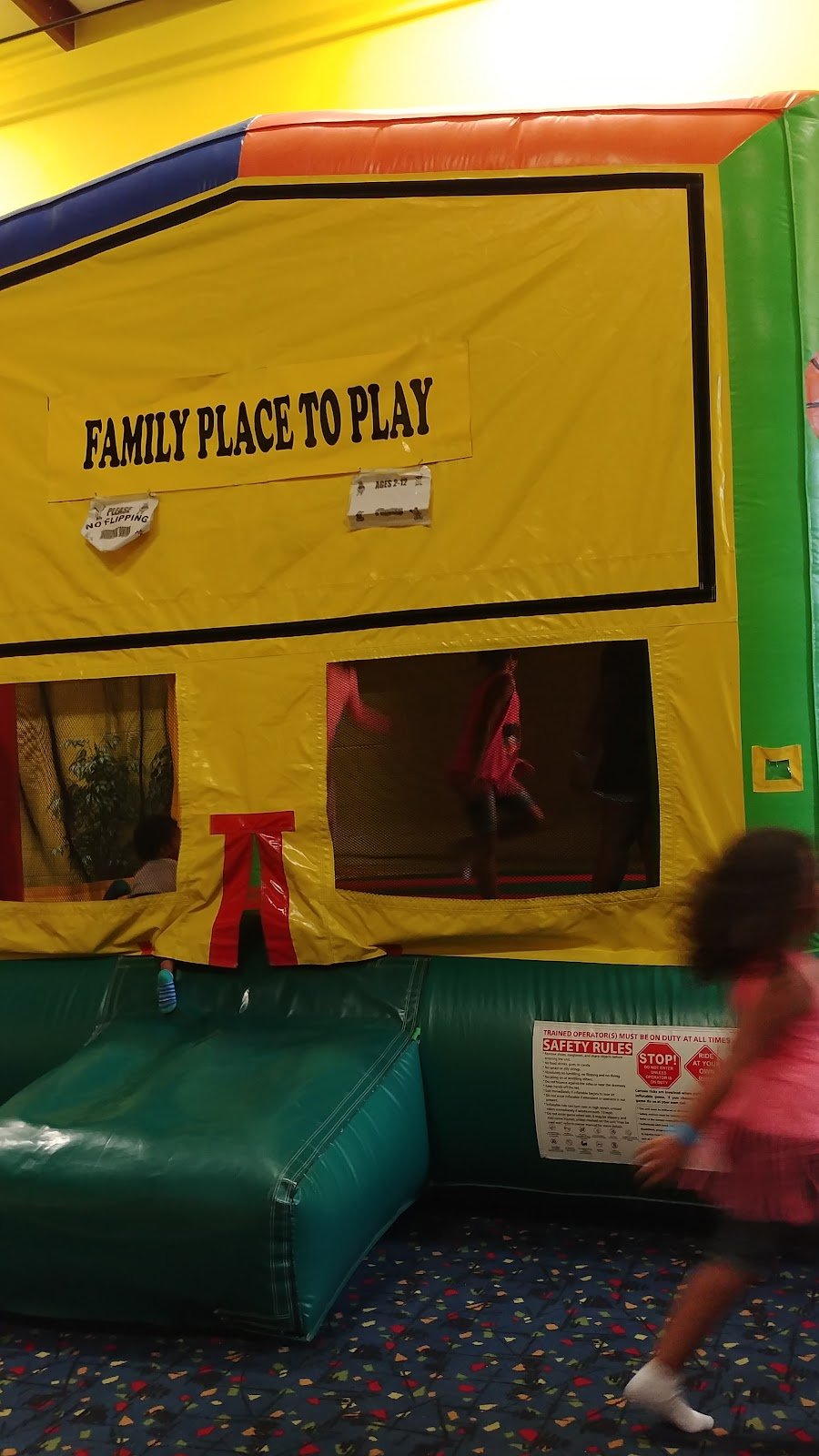 family-place-to-play-indoor-playground-3