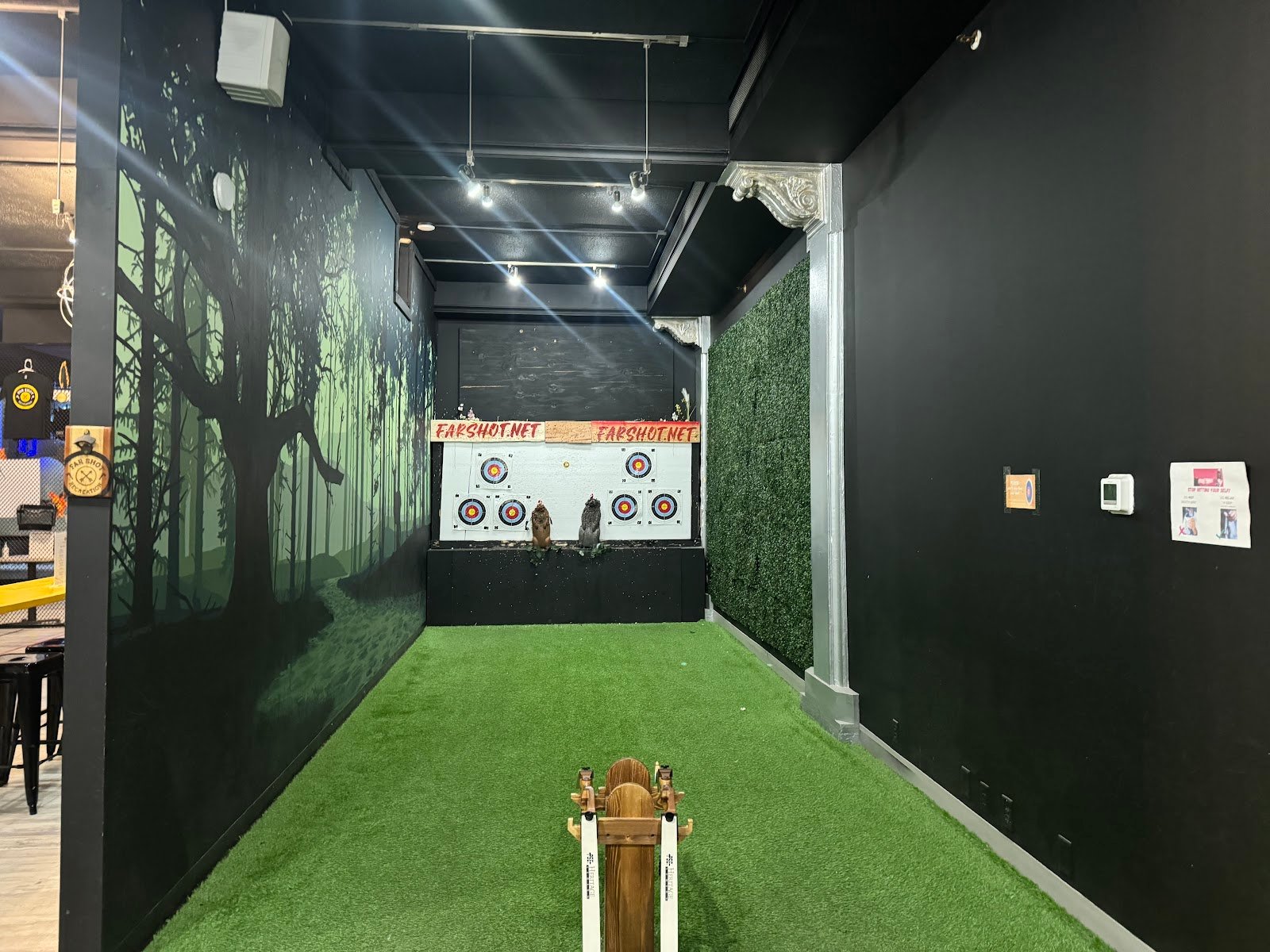 far-shot-syracuse-axe-throwing-archery-and-knife-3