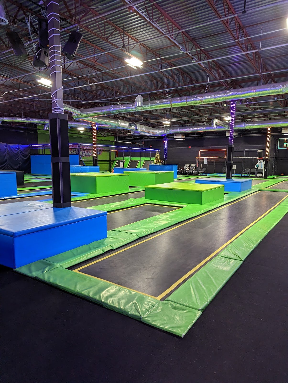 fly-high-farmington-trampoline-park-2