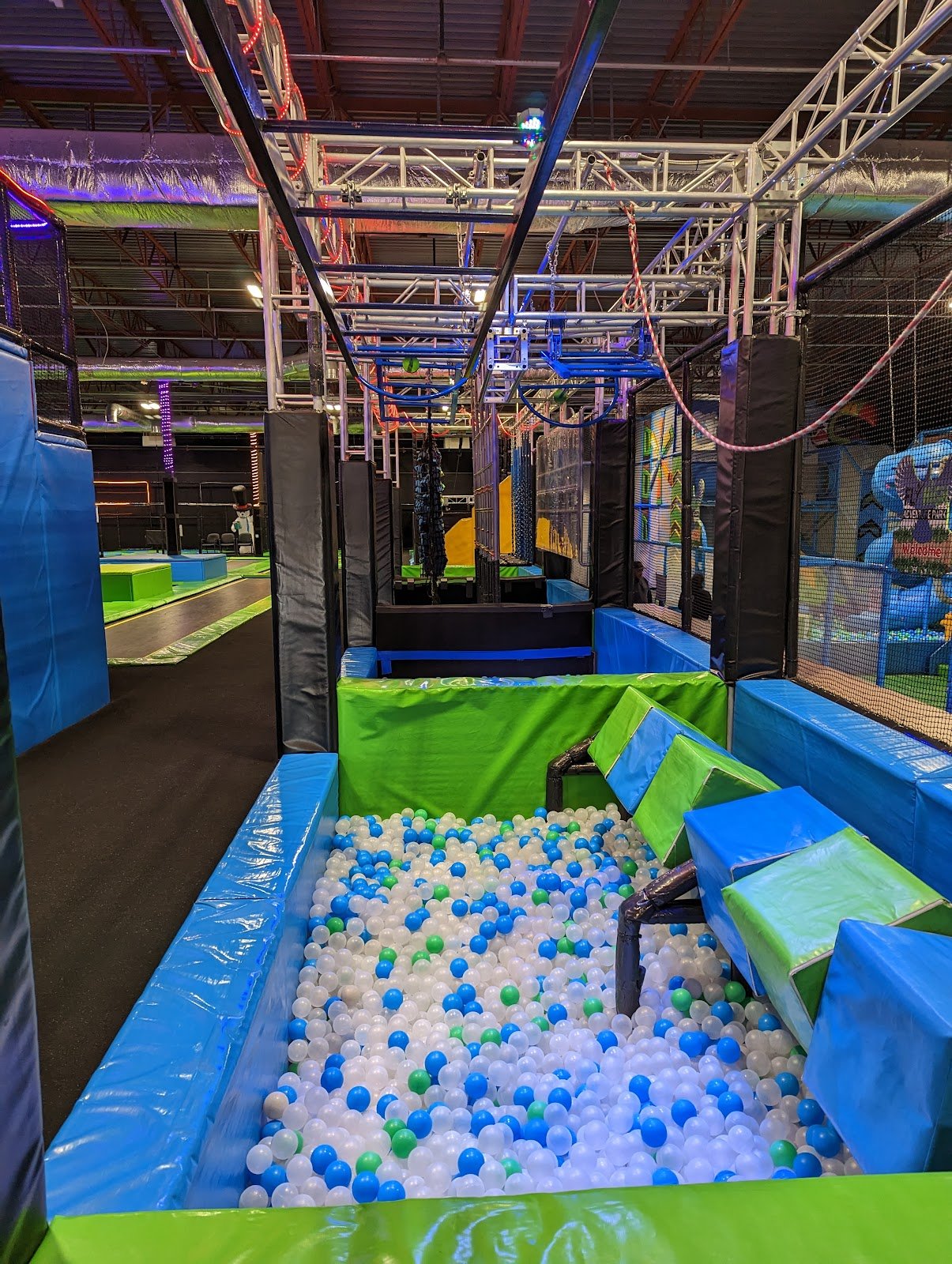 fly-high-farmington-trampoline-park-4