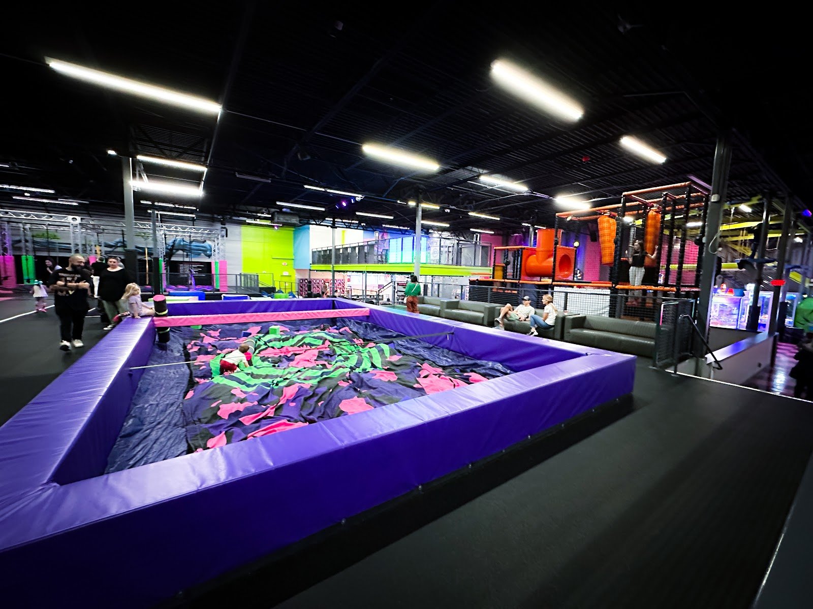 flying-squirrel-trampoline-park-1