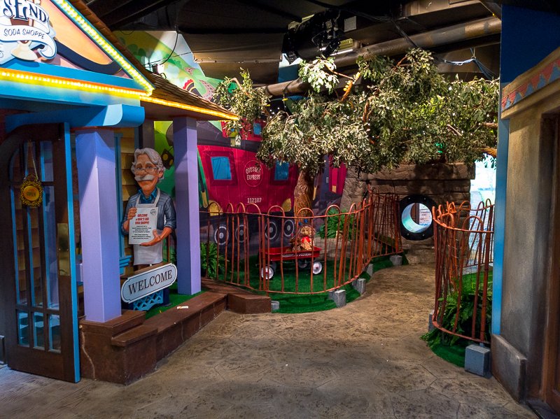 focus-on-the-family-welcome-center-1
