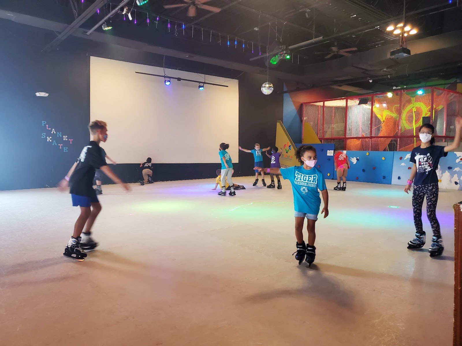 funtania-orlando-family-entertainment-center-3