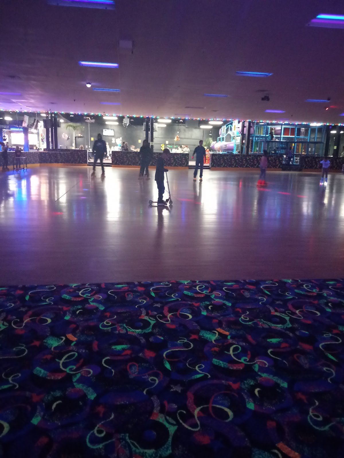 ghostly-manor-thrill-center-3