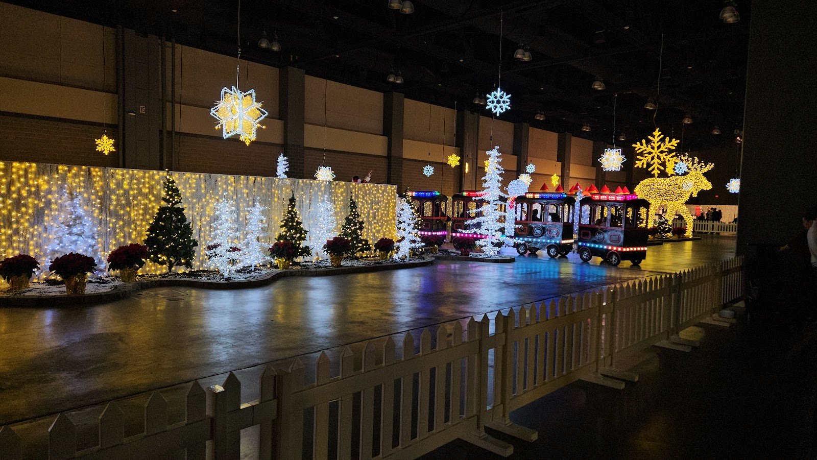 glow-hartford-3