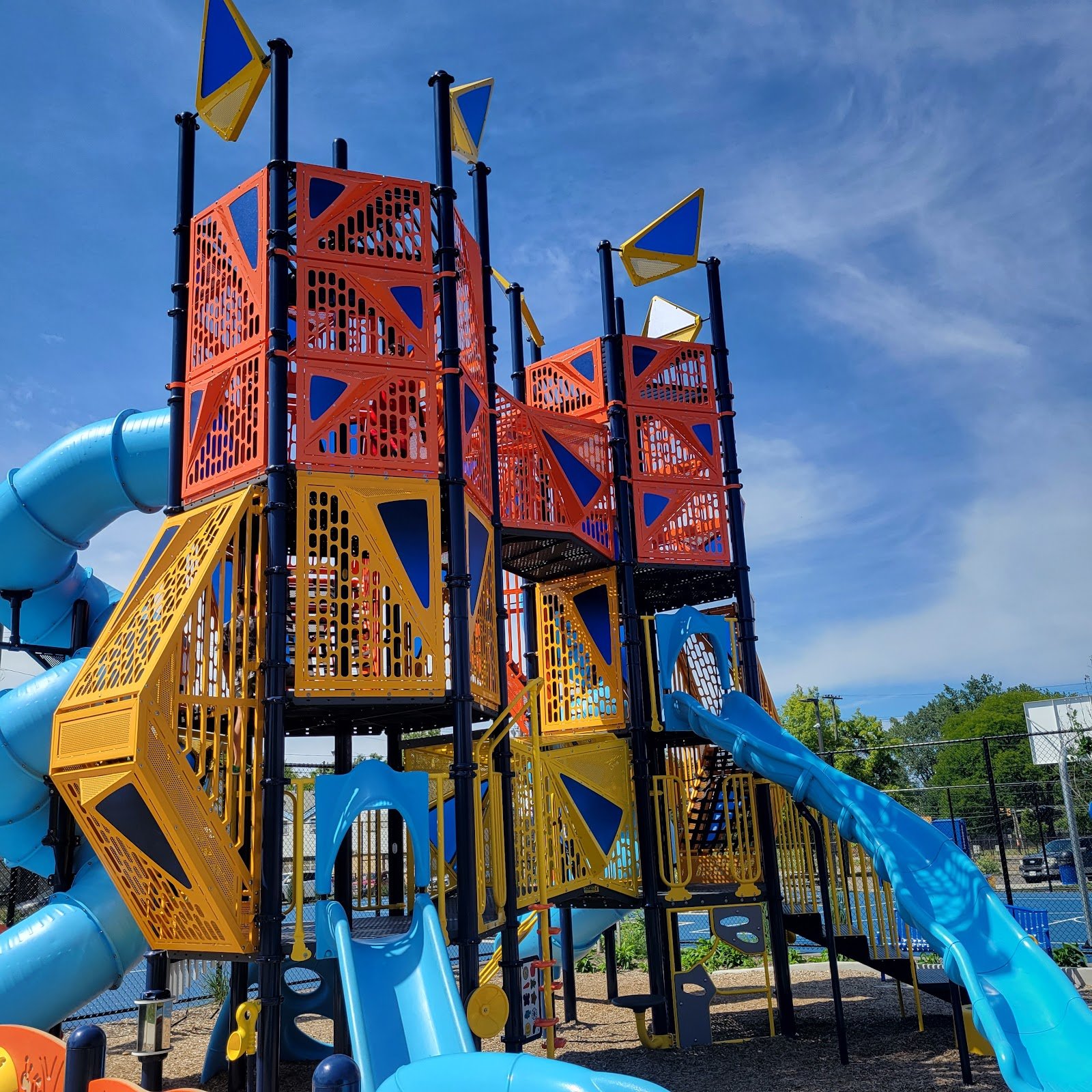 heroes-of-manufacturing-park-1